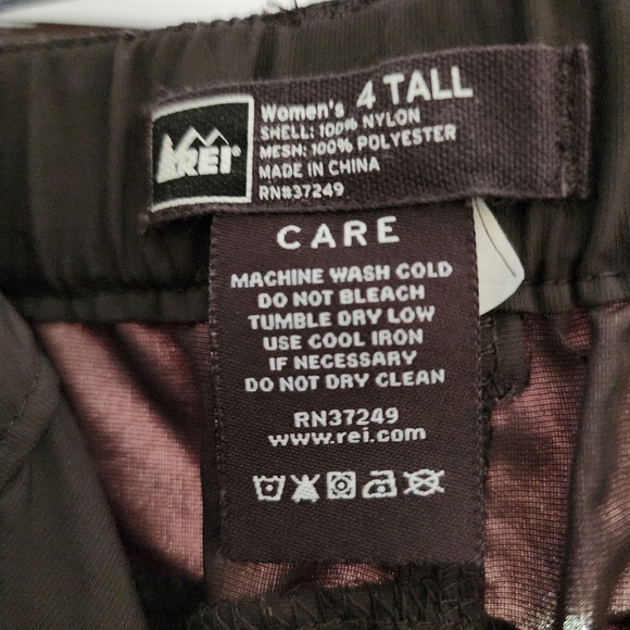 Pants/Shorts - Picture 4 of 4